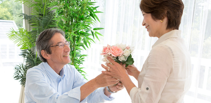 11月22日はいい夫婦の日！記念に残るプレゼントの選び方